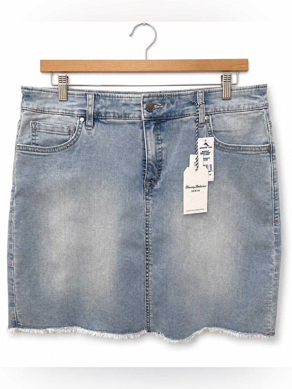 Tommy Bahama Boracay Indigo Raw Edge Denim Skirt Light Wash NWT Stretch